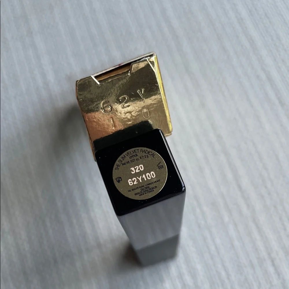 Yves Saint Laurent Slim Velvet Radical Lipstick - 320 scorching brown